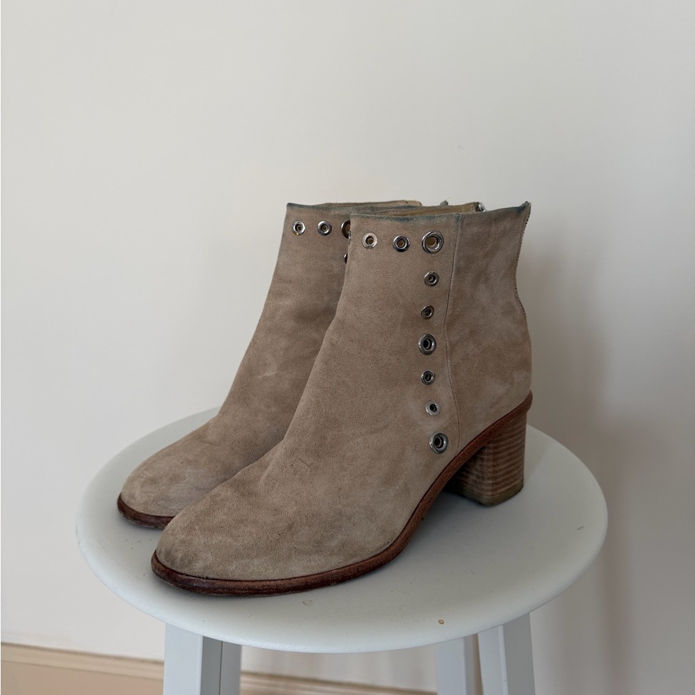Rag & Bone Willow Grommet Suede Leather Ankle Boots In Sand Size 38.5 (US 8.5)